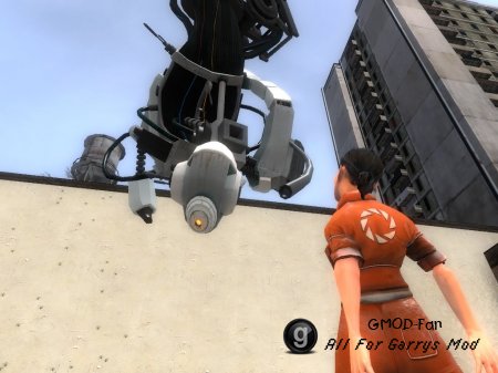 Advisor pod and Glados npc